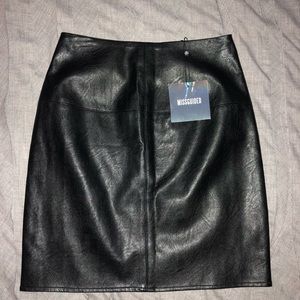NWT Missguided Faux Leather Mini Skirt Size S/4
